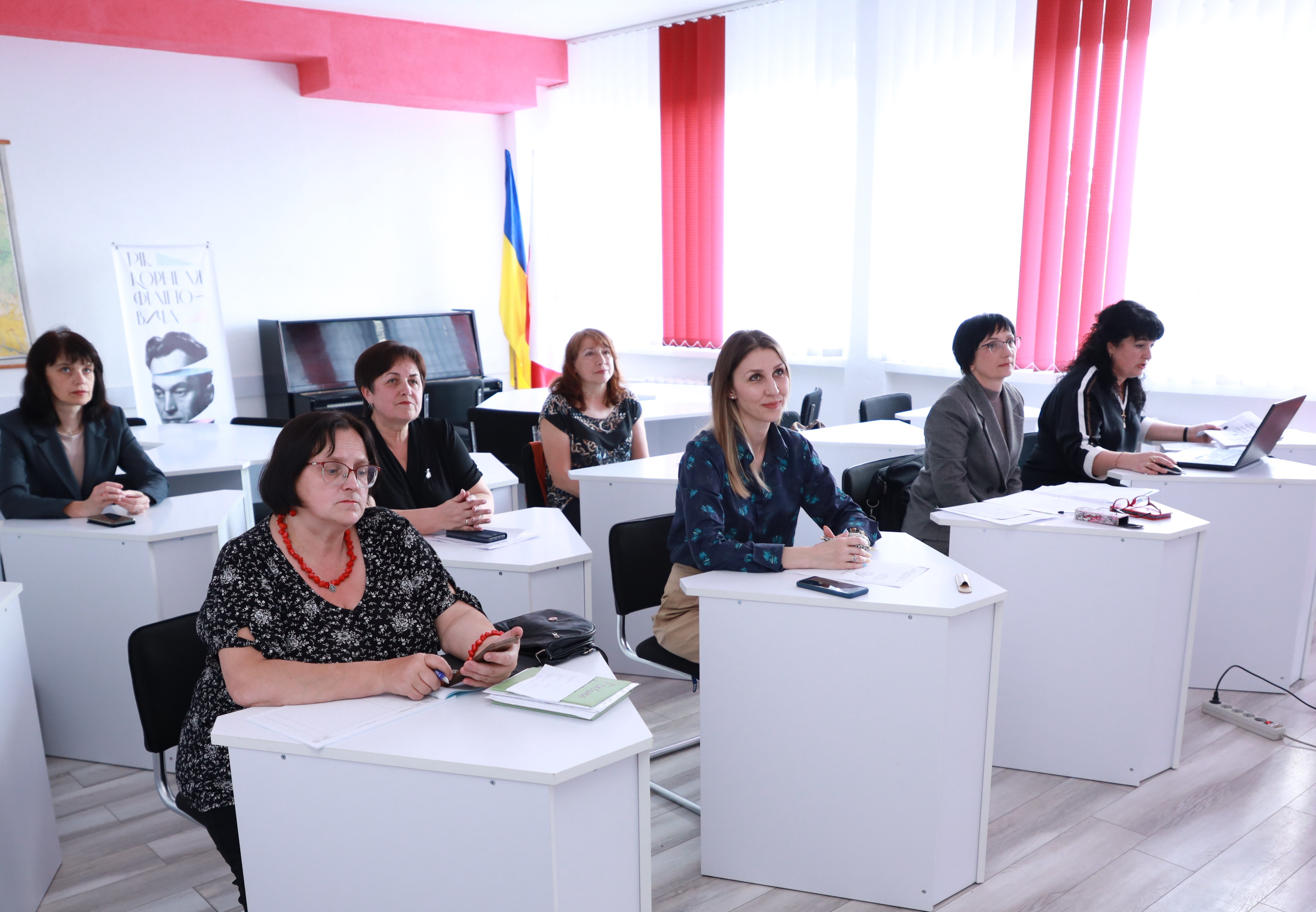 Учасники засідання дискусійної платформи ,,Словесники,,